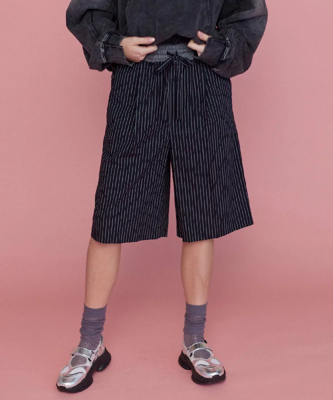 【25SPRING PRE-ORDER】Double Waist Easy Half Pants Sleek Black Pants