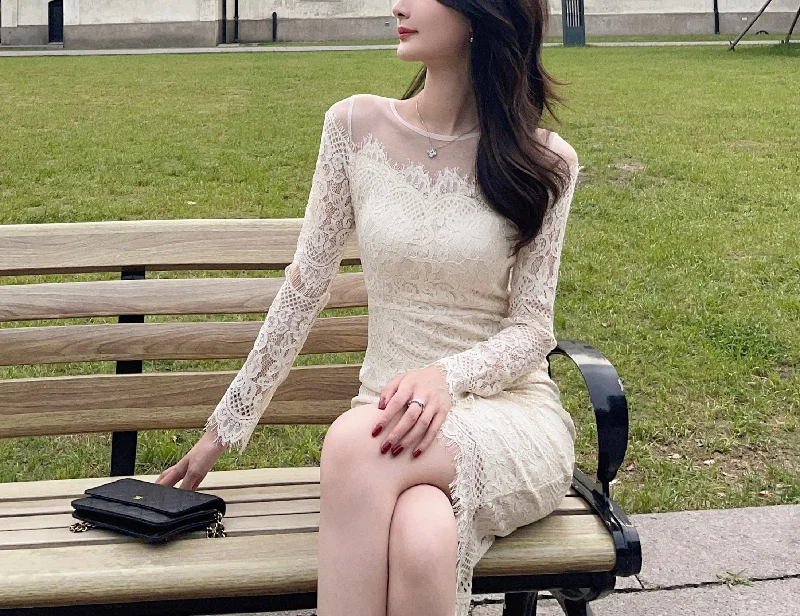 Lyana dress (ready stock in cream (M)/ 2 colours)