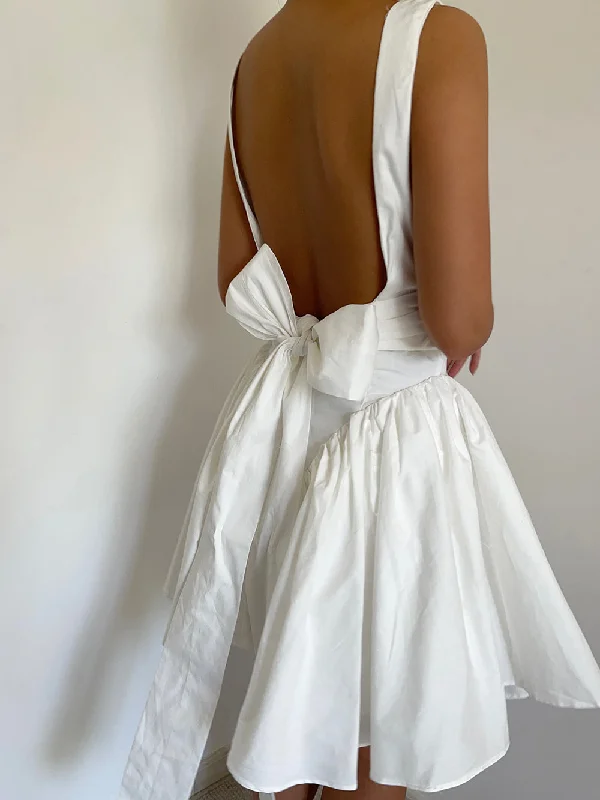 Carrie dress (ready stock in white (M)/ 3 colours)