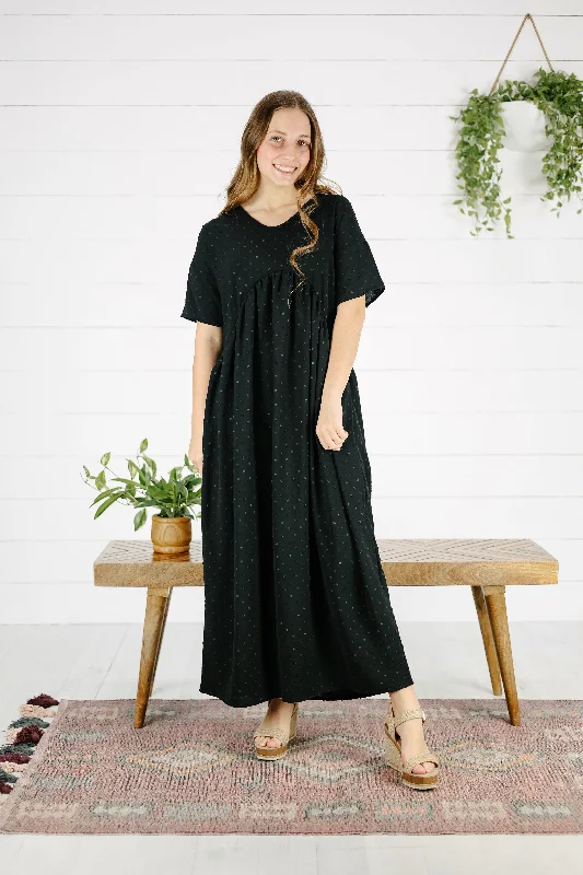 Adanna Textured Maxi Dress - Black Elegant Sleeveless Maxi Dress