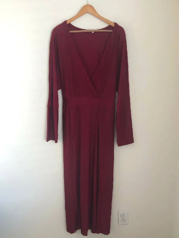 Deep V Neck long maxi dress Fashionable Sleeveless Maxi Dress
