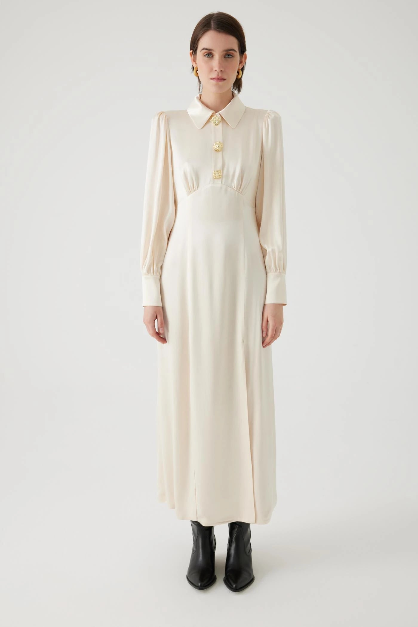 Exquise Alivia Long Button Detail Silky Maxi Dress Comfortable Long-Sleeve Maxi Dress Exquise Alivia Long Button Detail Silky Maxi Dress Comfortable Long-Sleeve Maxi Dress