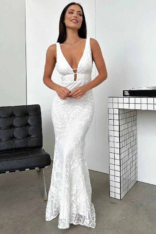 Kaia Maxi Dress - White Stylish Long Sleeve Maxi Dress