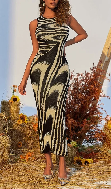 SLEEVELESS KNITTED MAXI DRESS Trendy Maxi Dress with Lace