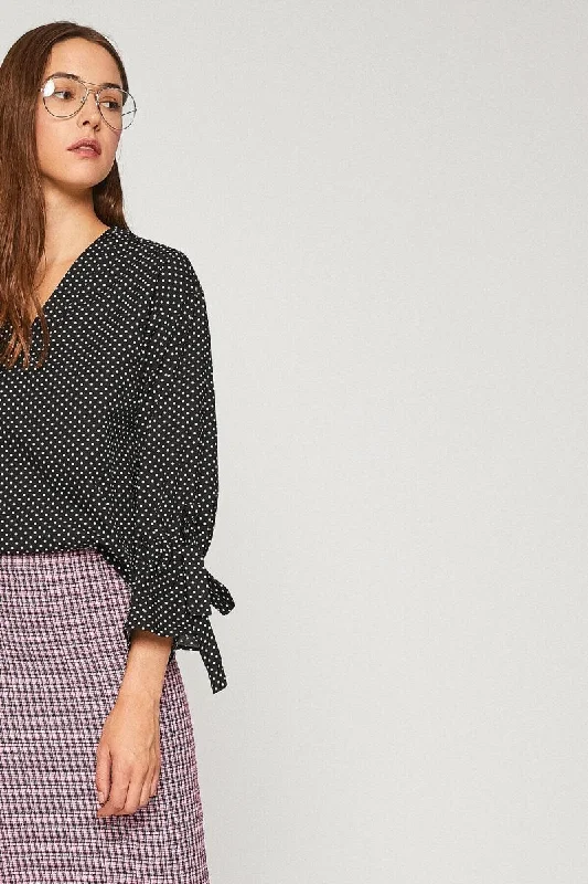 Women Black Long Sleeve V Neck Blouse Soft Knit Blouse