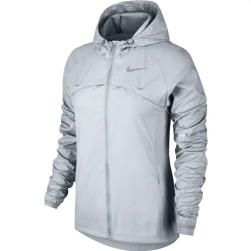 Nike Giacca sportiva da donna Shield Jacket 855643-043 silver Bomber Jacket Anorak Windbreaker Nike Giacca sportiva da donna Shield Jacket 855643-043 silver Bomber Jacket Anorak Windbreaker