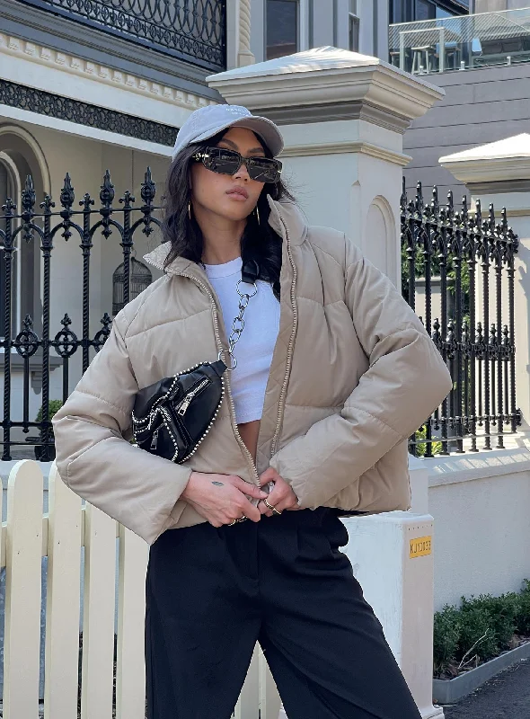 Reclaimed Fibers Jill Puffer Jacket Beige Insulated Jacket Fitted Jacket Loose Jacket Reclaimed Fibers Jill Puffer Jacket Beige Insulated Jacket Fitted Jacket Loose Jacket