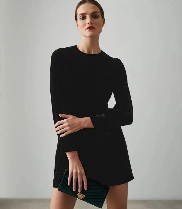 REISS Bianca Black Velvet Mini Dress US Size 10 NEW $345 Fashionable Summer Mini Dress REISS Bianca Black Velvet Mini Dress US Size 10 NEW $345 Fashionable Summer Mini Dress