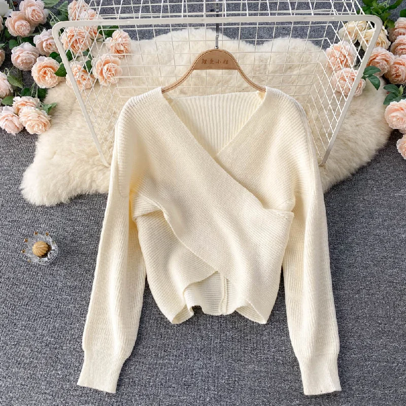 Sweet temperament V-Neck Sweater women's Pullover fashion sweater 1625 Graphic Sweater Embroidered Appliqued Sweet temperament V-Neck Sweater women's Pullover fashion sweater 1625 Graphic Sweater Embroidered Appliqued