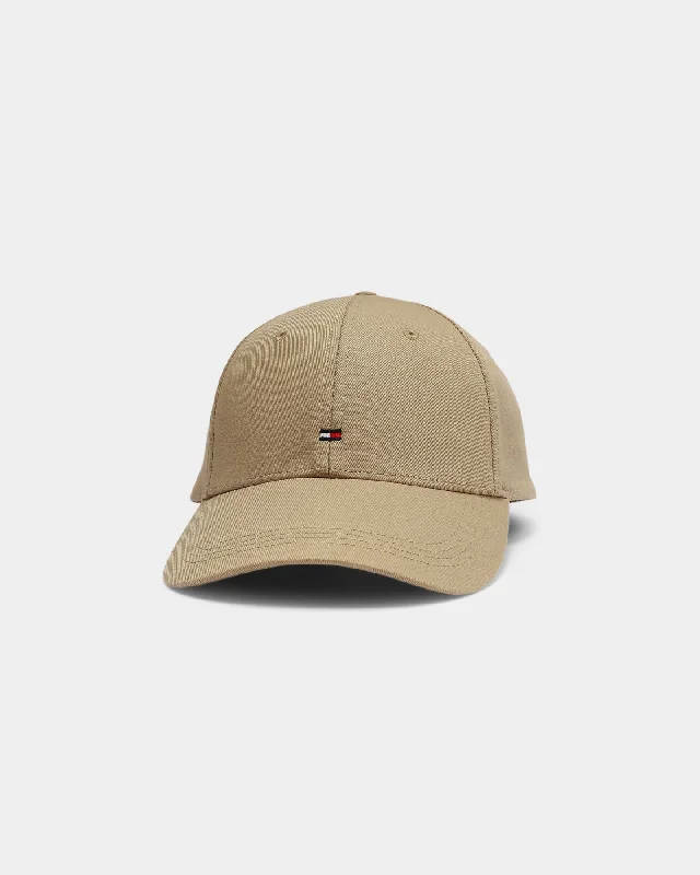Tommy Jeans Baseball Strapback Nomad Trendy Cut-Off Denim Shorts