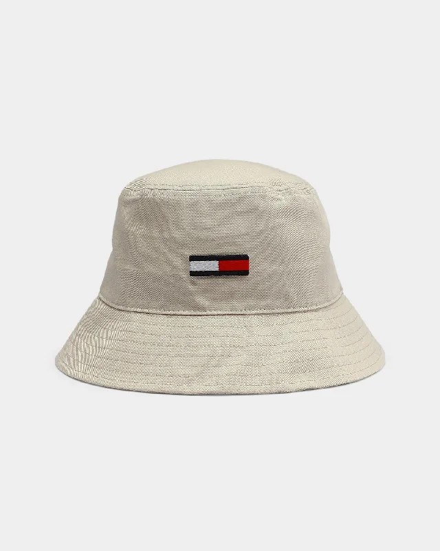 Tommy Jeans TJM Flag Bucket Hat Smooth Stone Classic Black Denim Jeans