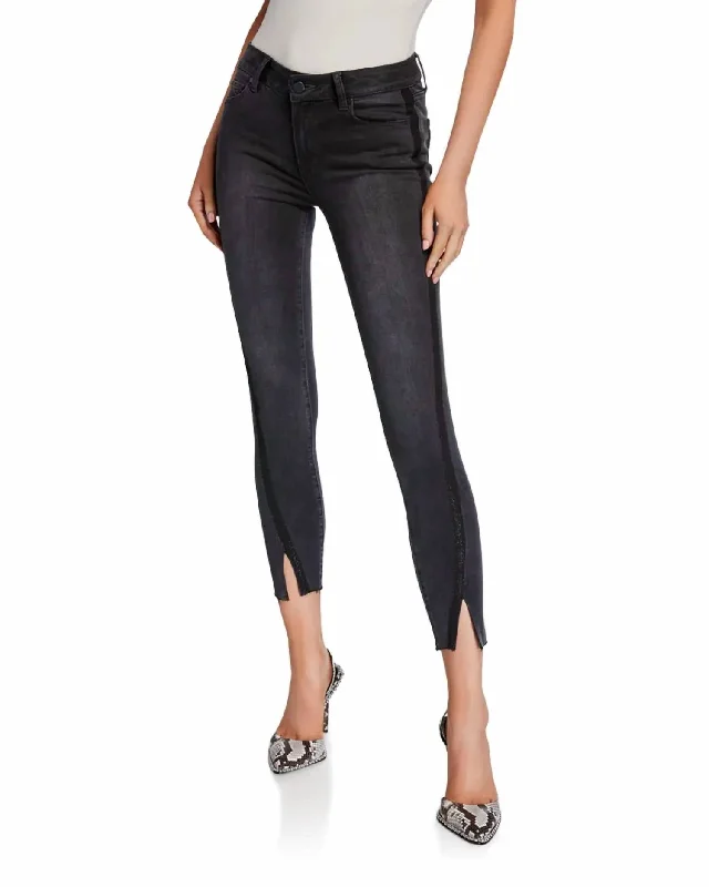Verdugo With Twisted Seam Jean In Black Trendy Cut-Off Denim Shorts