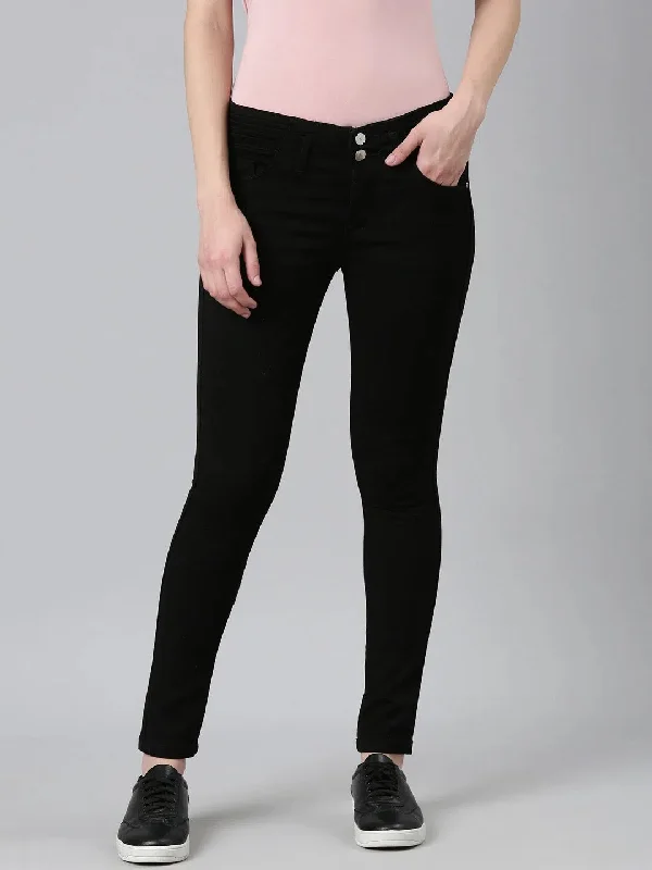 Women Black Solid Slim Fit Denim Jeans-CR-7626-Black Elegant Tapered Leg Denim