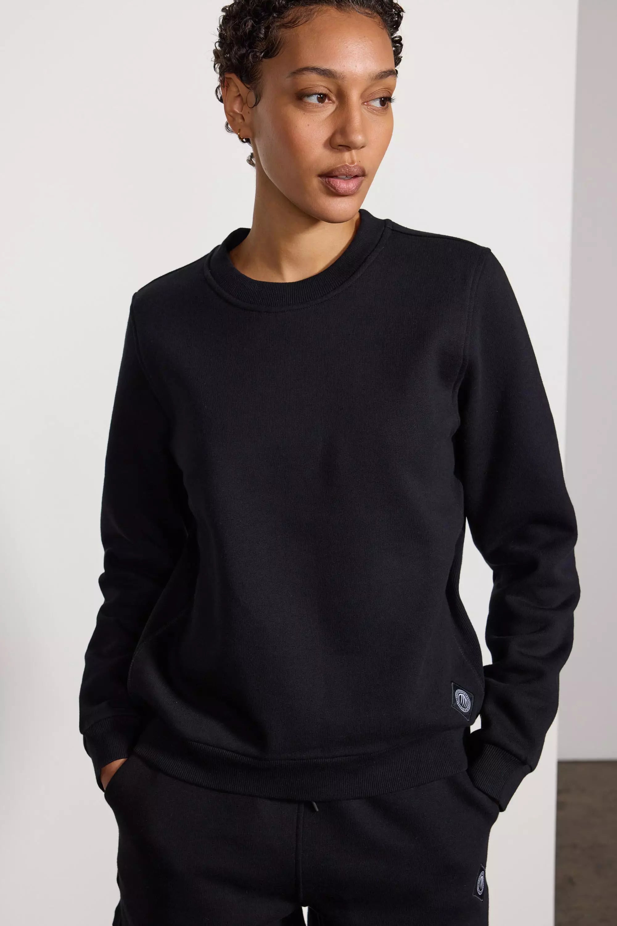 Comfort Fleece Sweatshirt - Black Hoodie with Zipper Placket Modern Functional