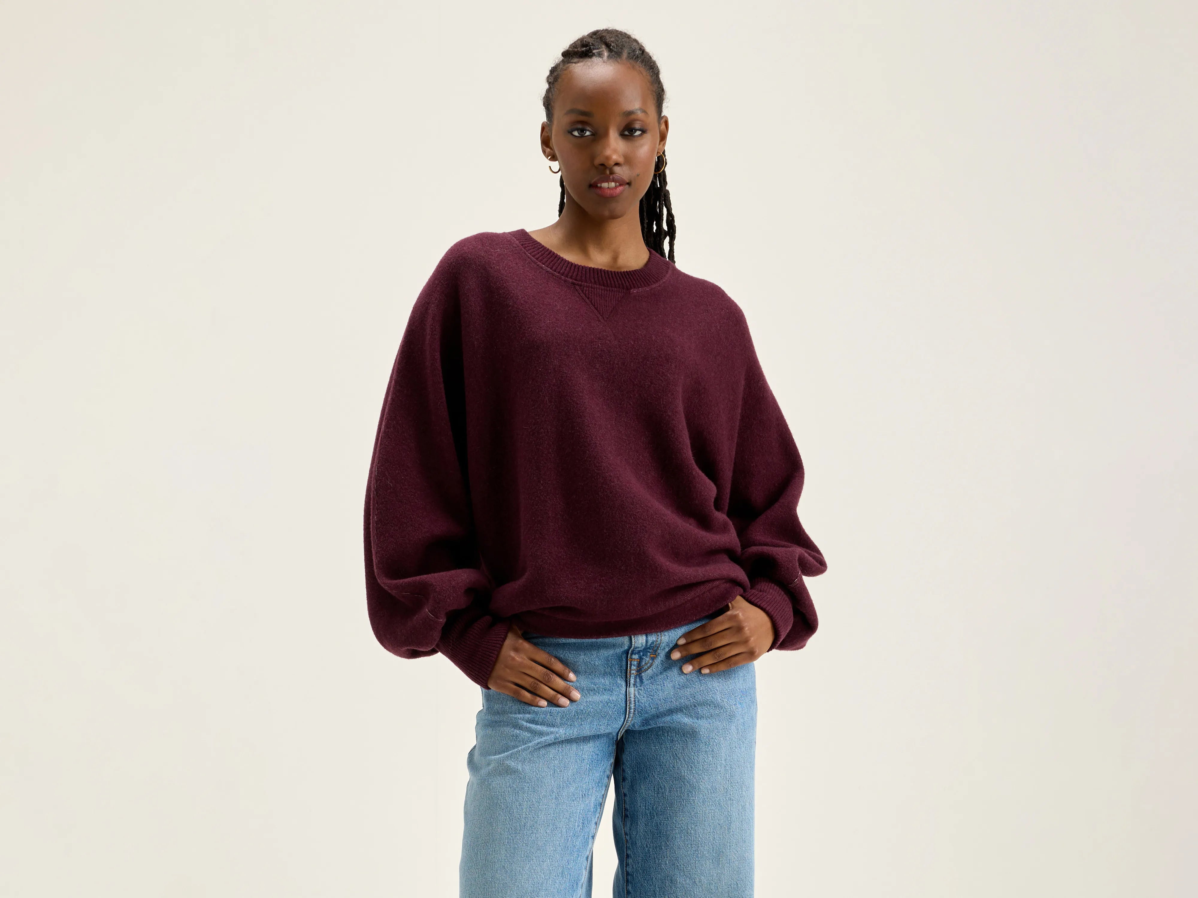 Milos crew-neck sweatshirt (242 / W / WINE) Hoodie with Hidden Zipper Minimalist Clean Milos crew-neck sweatshirt (242 / W / WINE) Hoodie with Hidden Zipper Minimalist Clean